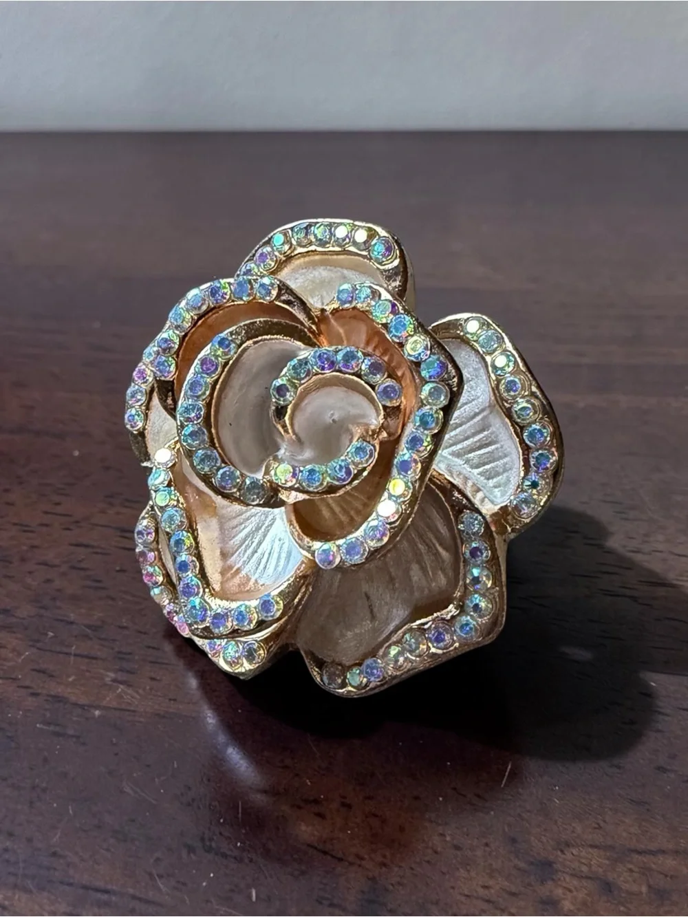 Camilla brooches choose 1